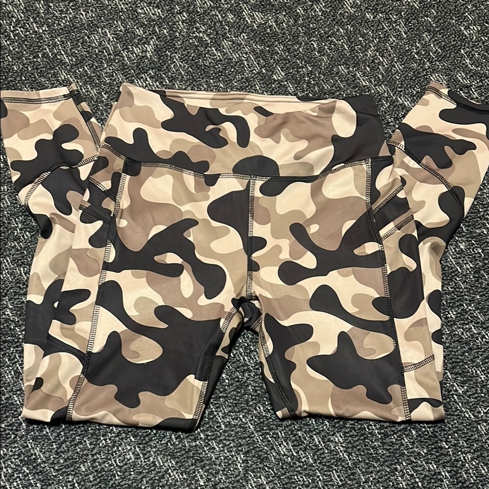 X by Gottex Camouflage Leggings